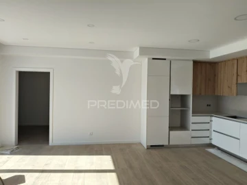 Moradia T3 para Venda em Fernao Ferro