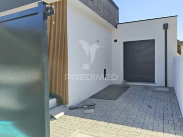Moradia T3 para Venda em Fernao Ferro