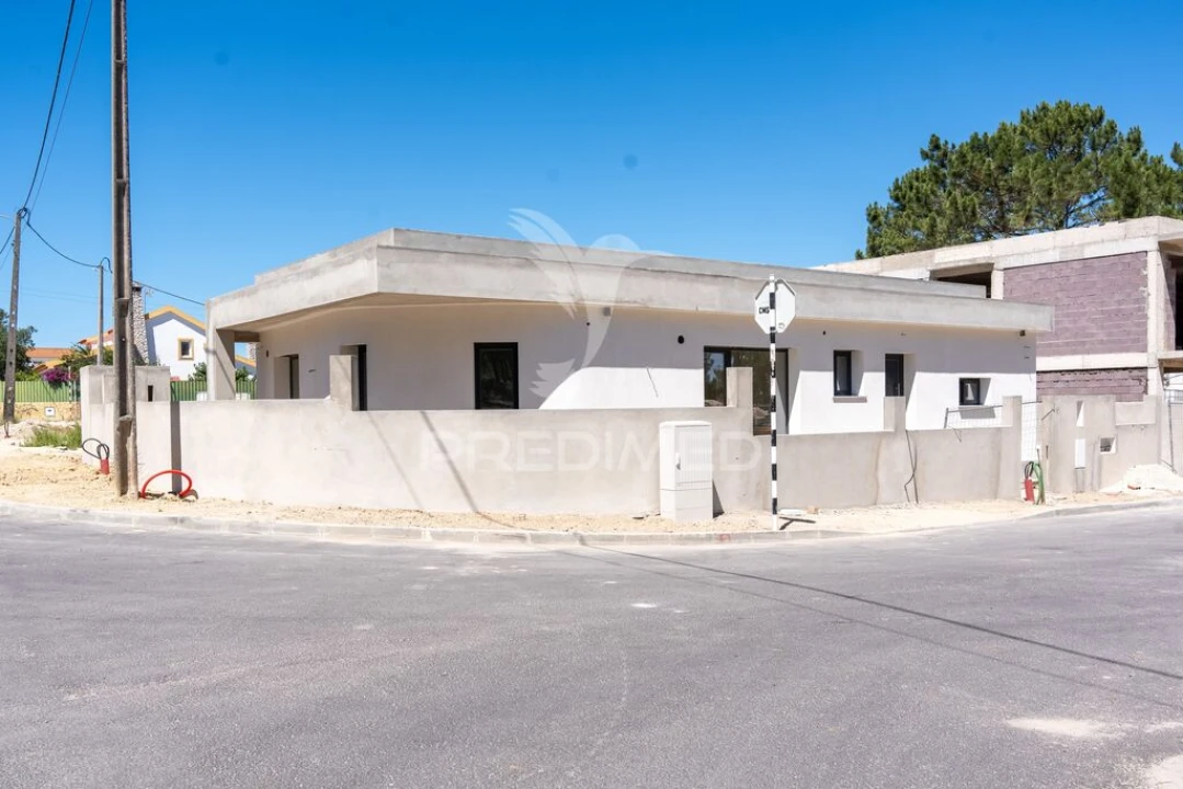 Moradia T3 para Venda em Fernao Ferro Foto 3