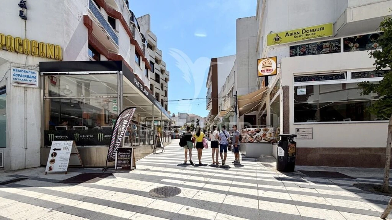 Loja para Arrendamento em Costa da Caparica Foto 1