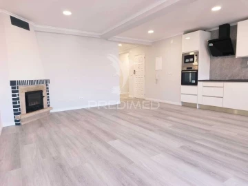 Apartamento T4 para Venda em Amora