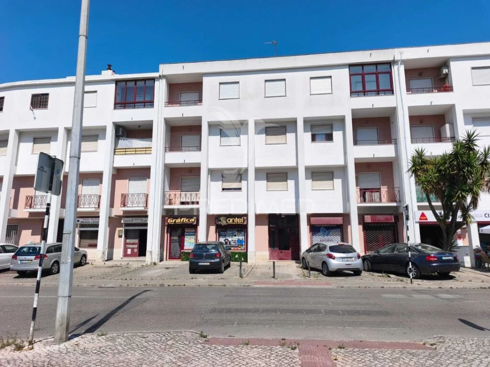 Apartamento T4 para Venda em Amora Foto 10