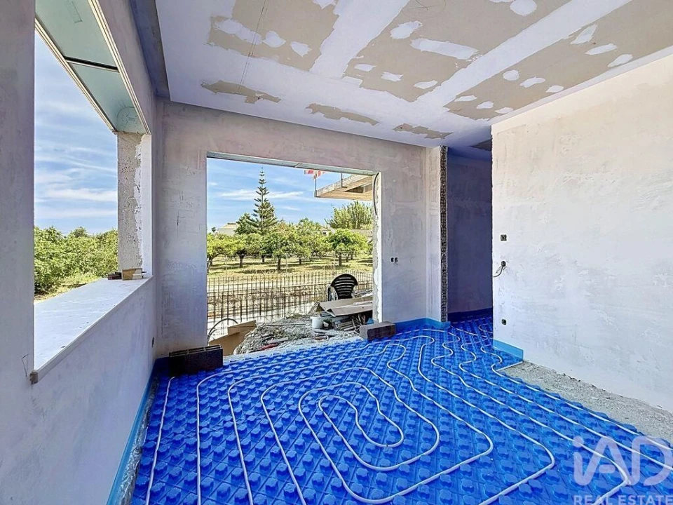 Moradia T4 para Venda em Luz de Tavira e Santo Estêvão Foto 5