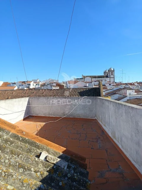 Moradia T4 para Venda em São João Baptista