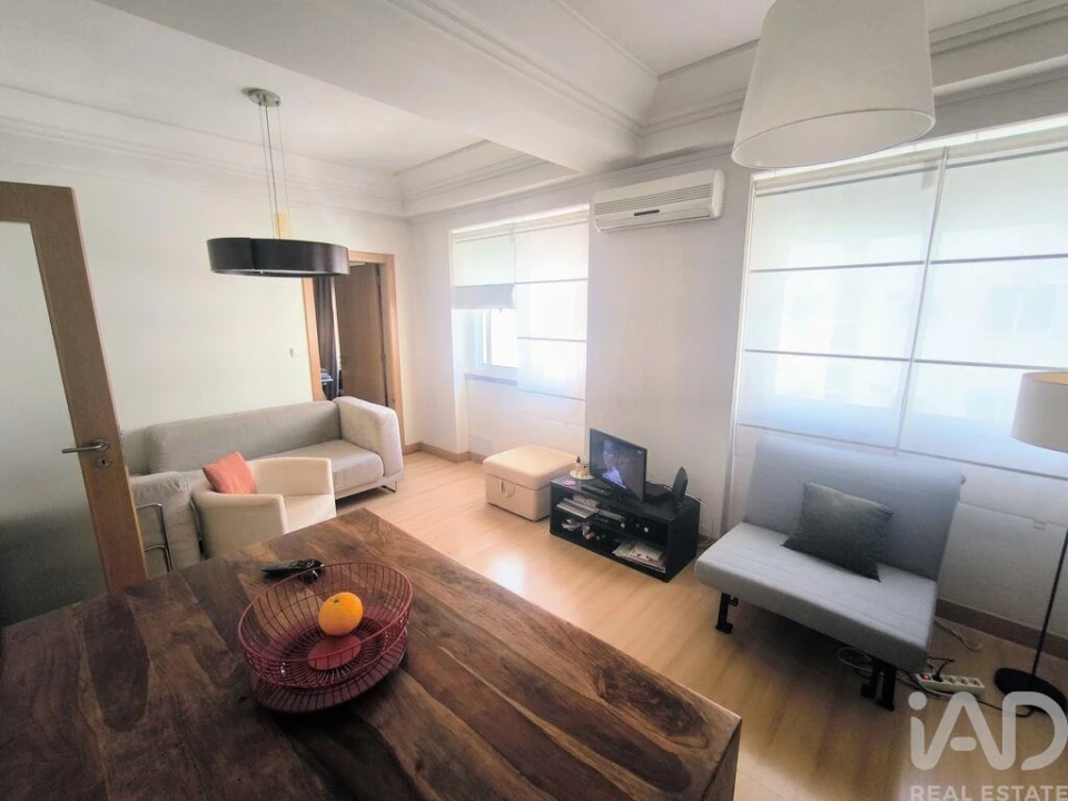 Apartamento T1 para Venda em Santo António Foto 31