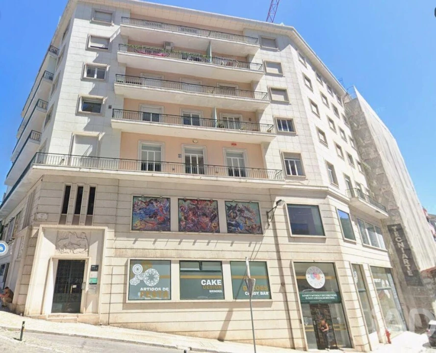 Apartamento T1 para Venda em Santo António Foto 28