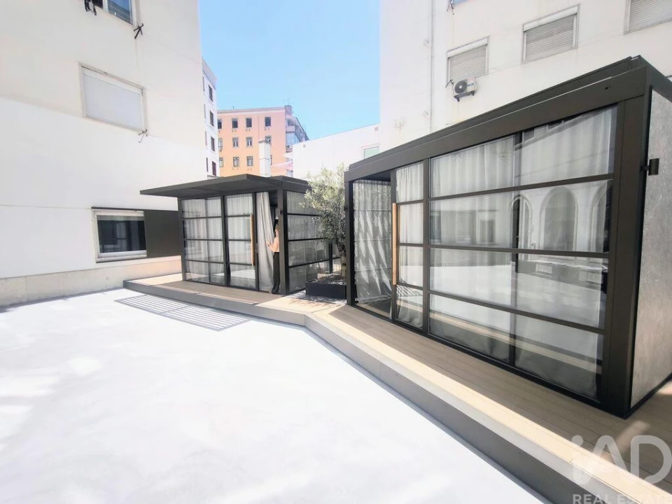 Apartamento T1 para Venda em Santo António Foto 23