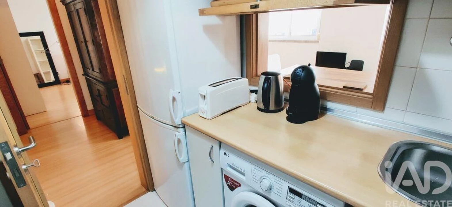Apartamento T1 para Venda em Santo António Foto 13