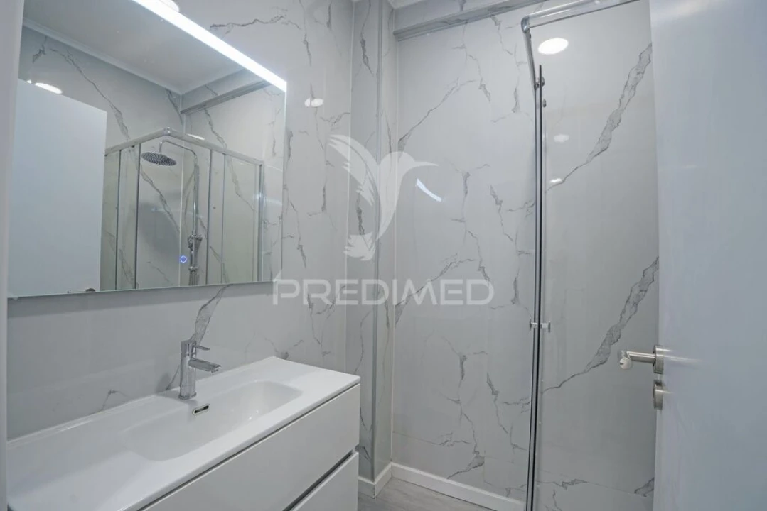 Apartamento T1 para Venda em Venteira Foto 6
