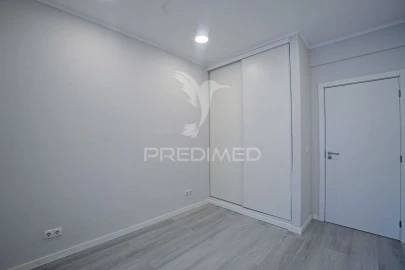 Apartamento T1 para Venda em Venteira