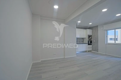 Apartamento T1 para Venda em Venteira