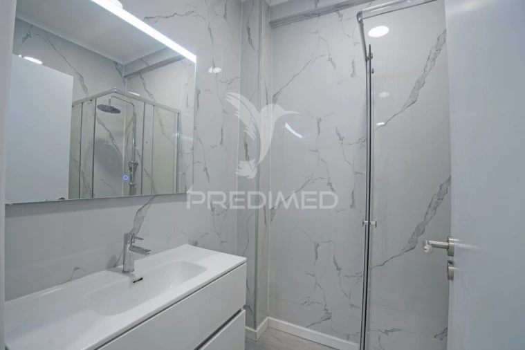 Apartamento T1 para Venda em Venteira Foto 6