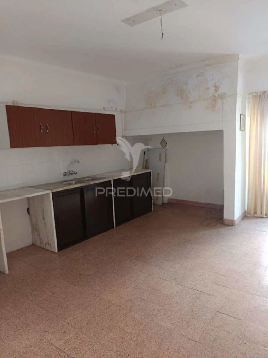 Apartamento T1 para Venda em São João Baptista Foto 3