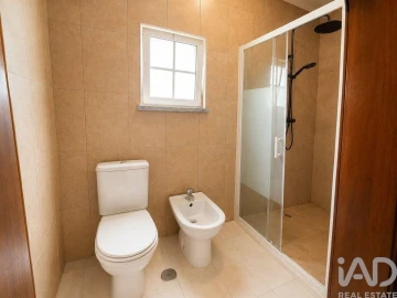 Moradia T4 para Venda em Azeitão (São Lourenço e São Simão)