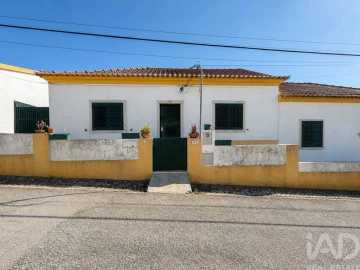 Moradia T4 para Venda em Azeitão (São Lourenço e São Simão)