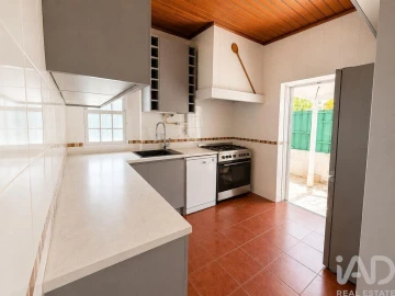 Moradia T4 para Venda em Azeitão (São Lourenço e São Simão)