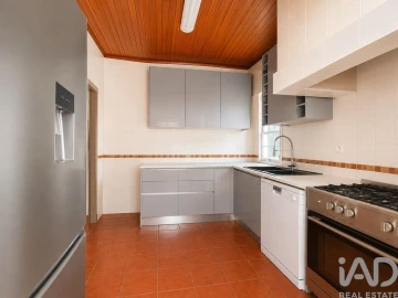 Moradia T4 para Venda em Azeitão (São Lourenço e São Simão)