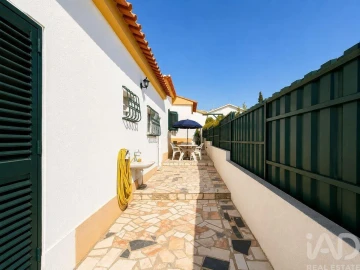 Moradia T4 para Venda em Azeitão (São Lourenço e São Simão)