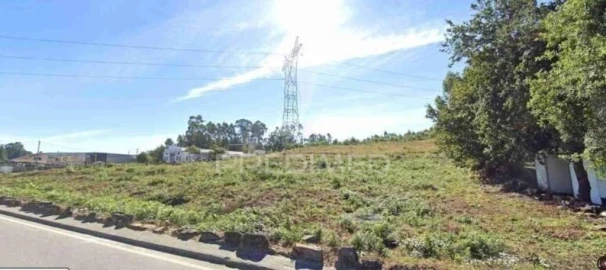 Terreno para Venda em Carvalhosa
