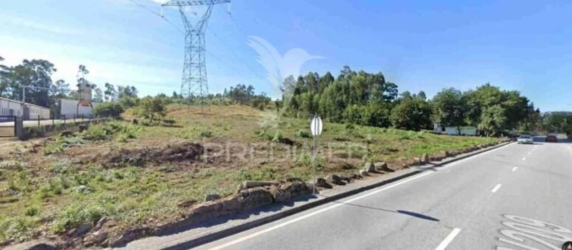 Terreno para Venda em Carvalhosa Foto 3
