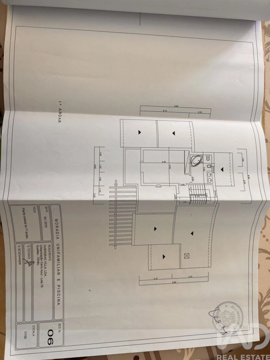 Moradia T4 para Venda em Quelfes Foto 33