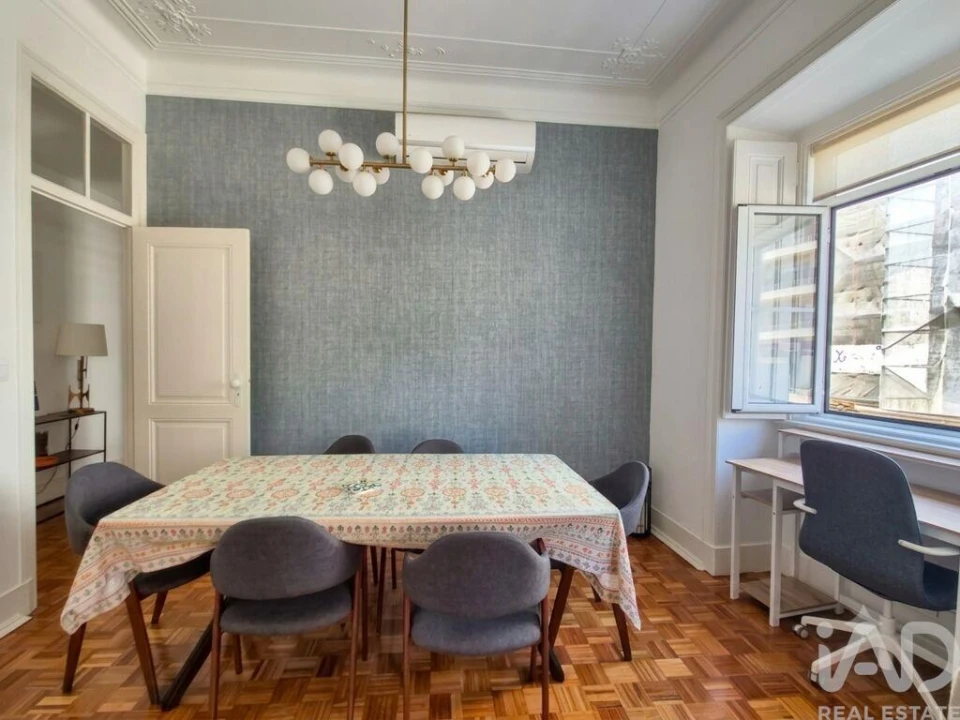 Apartamento T2 para Arrendamento em Santo António Foto 10