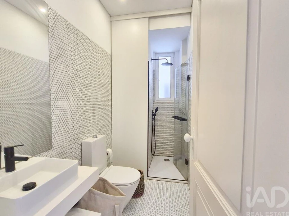 Apartamento T2 para Arrendamento em Santo António Foto 8