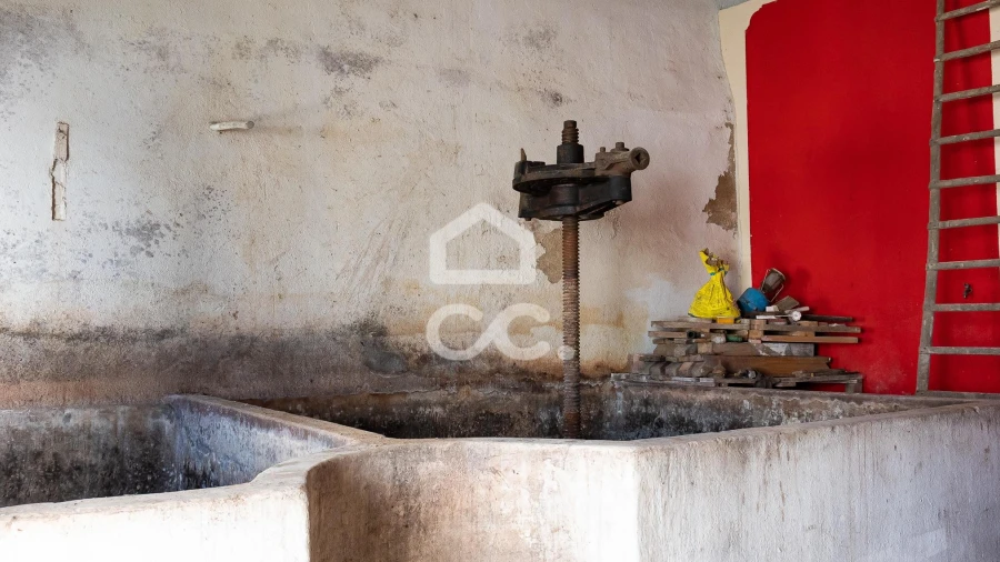 Moradia T1 para Venda em Vilarinho dos Galegos e Ventozelo