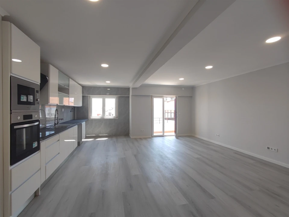 Apartamento T4 para Venda em Amora Foto 28