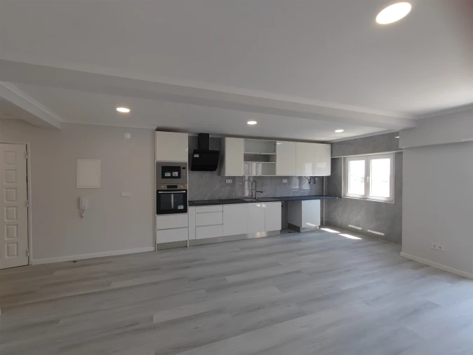 Apartamento T4 para Venda em Amora Foto 27