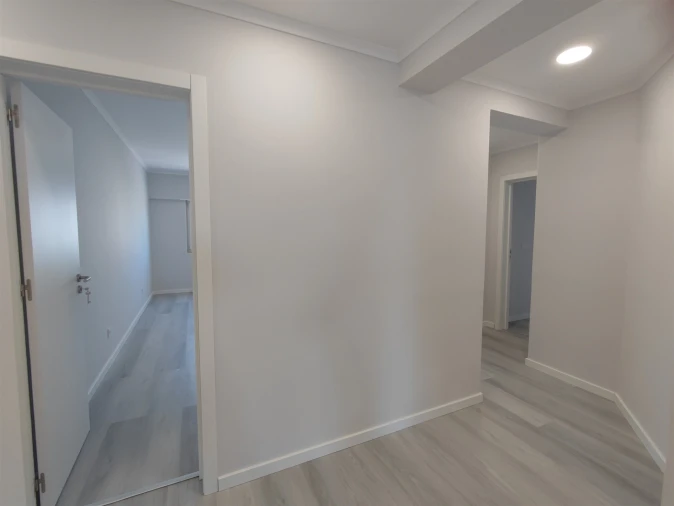 Apartamento T4 para Venda em Amora Foto 19