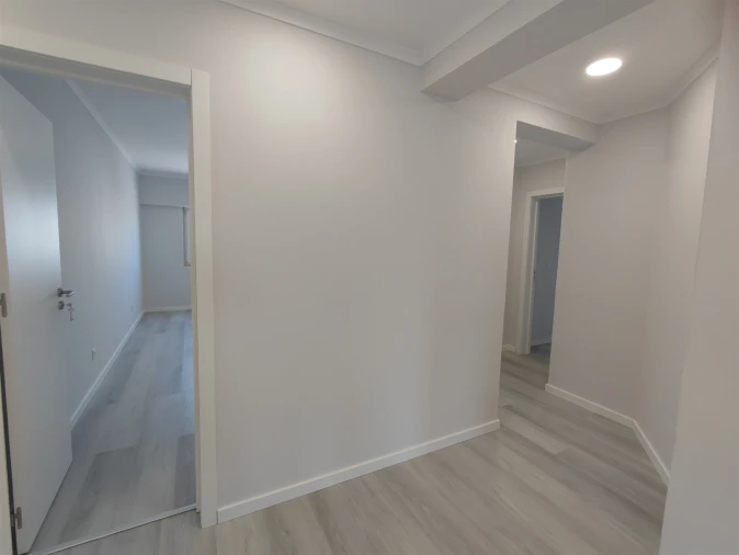 Apartamento T4 para Venda em Amora Foto 18