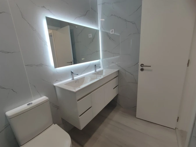 Apartamento T4 para Venda em Amora Foto 9
