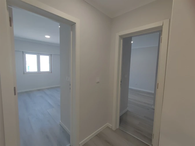 Apartamento T4 para Venda em Amora Foto 17