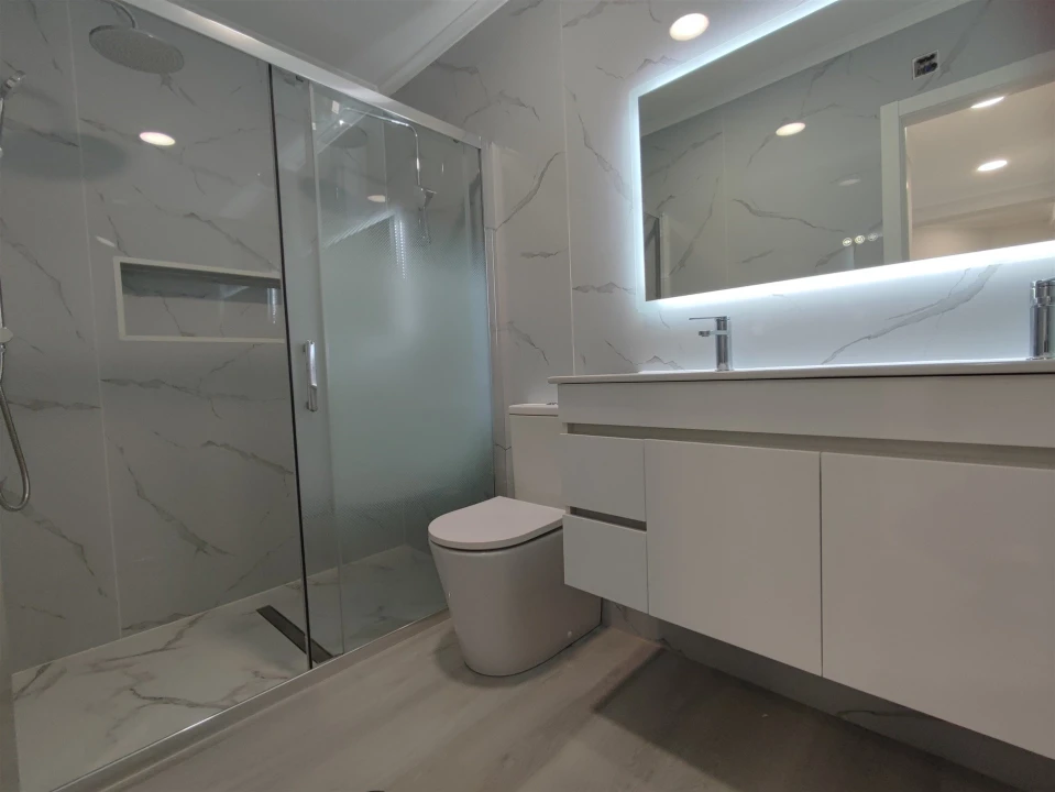 Apartamento T4 para Venda em Amora Foto 10