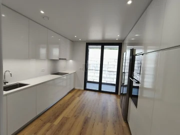 Apartamento T4 para Venda em Santo Antonio dos Olivais