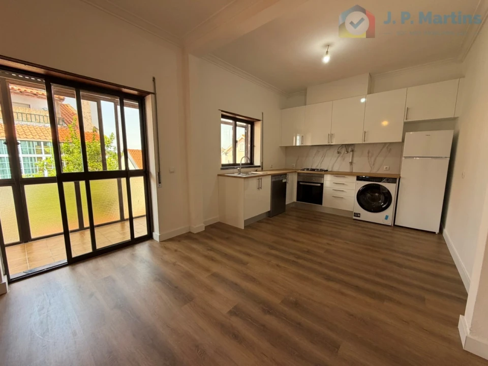 Apartamento T3 para Venda em Quinta do Conde Foto 1