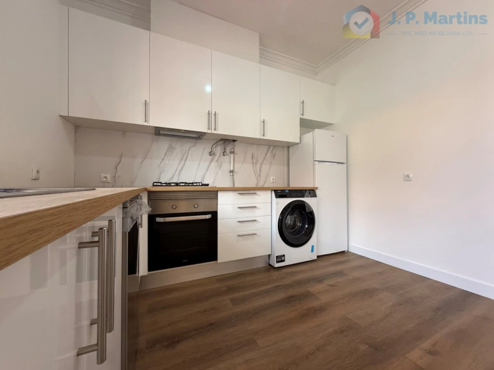 Apartamento T3 para Venda em Quinta do Conde Foto 3