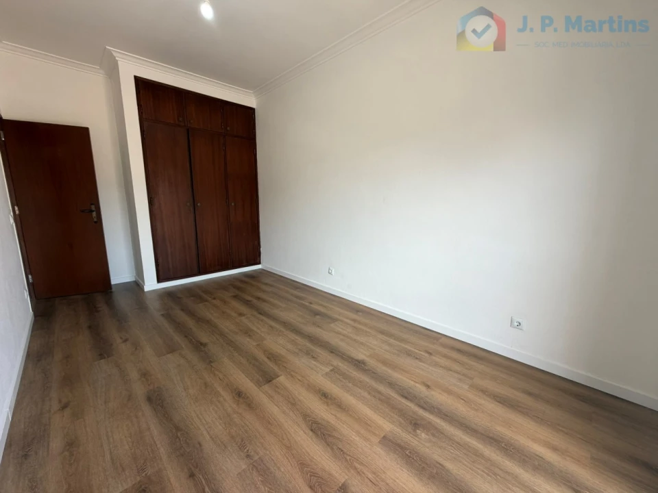 Apartamento T3 para Venda em Quinta do Conde Foto 12