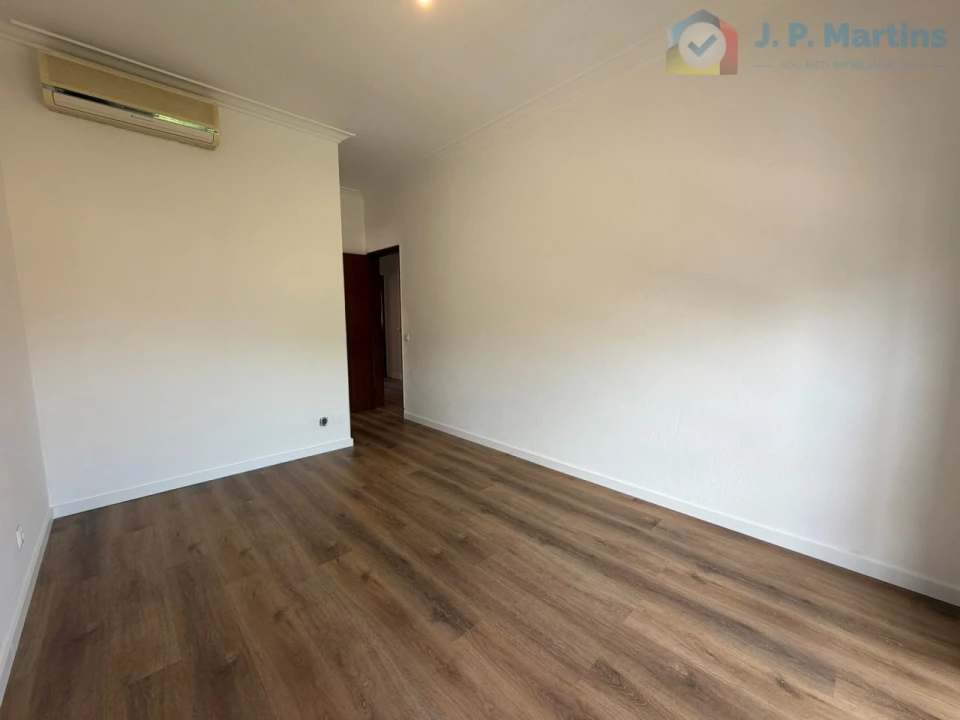 Apartamento T3 para Venda em Quinta do Conde Foto 26