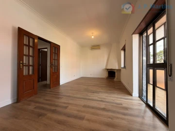 Apartamento T3 para Venda em Quinta do Conde
