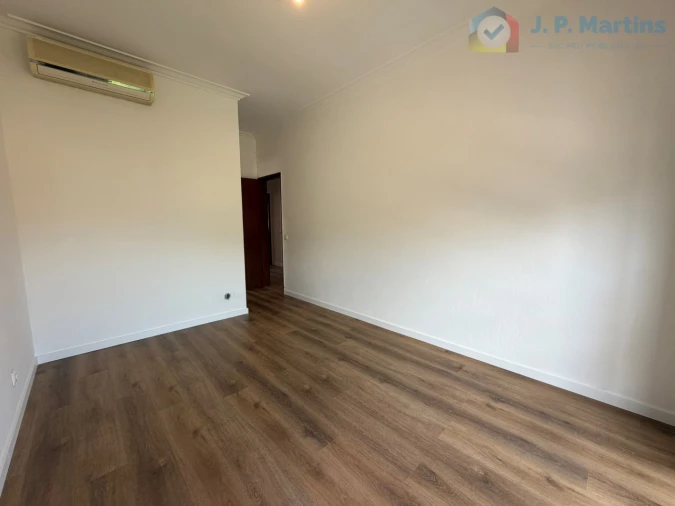 Apartamento T3 para Venda em Quinta do Conde Foto 26
