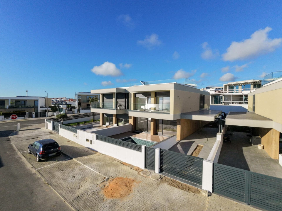 Moradia T4 para Venda em Ericeira Foto 22