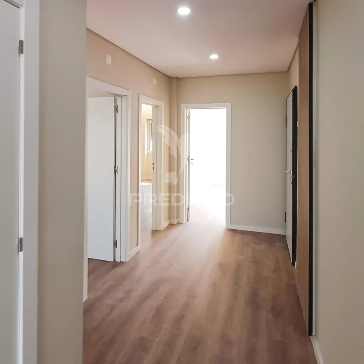 Apartamento T2 para Venda em Queluz e Belas Foto 19