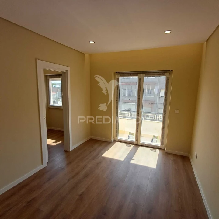 Apartamento T3 para Venda em Queluz e Belas Foto 14