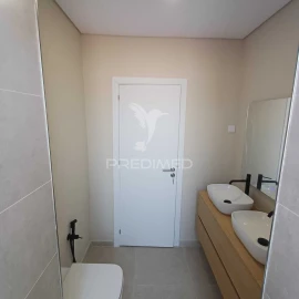 Apartamento T3 para Venda em Queluz e Belas