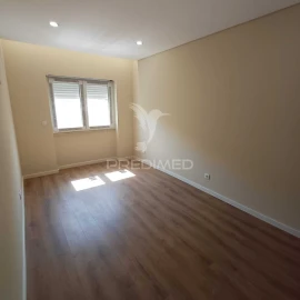 Apartamento T3 para Venda em Queluz e Belas