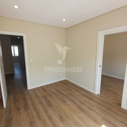 Apartamento T3 para Venda em Queluz e Belas Foto 21