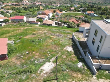 Terreno para Venda em São Pedro de Serracenos