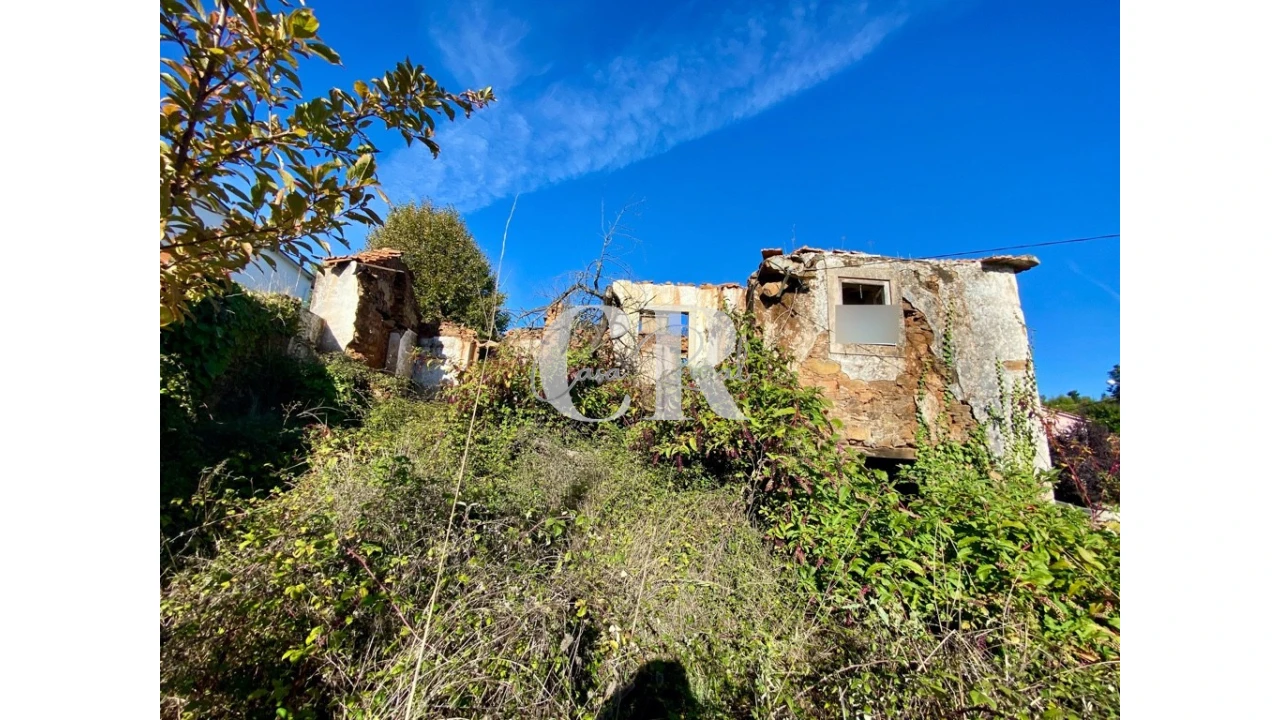 Moradia T2 para Venda em Castanheira de Pêra e Coentral Foto 8